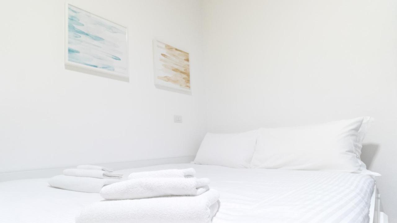 Italianway-De Cristoforis 5 Apartment Milan Bagian luar foto