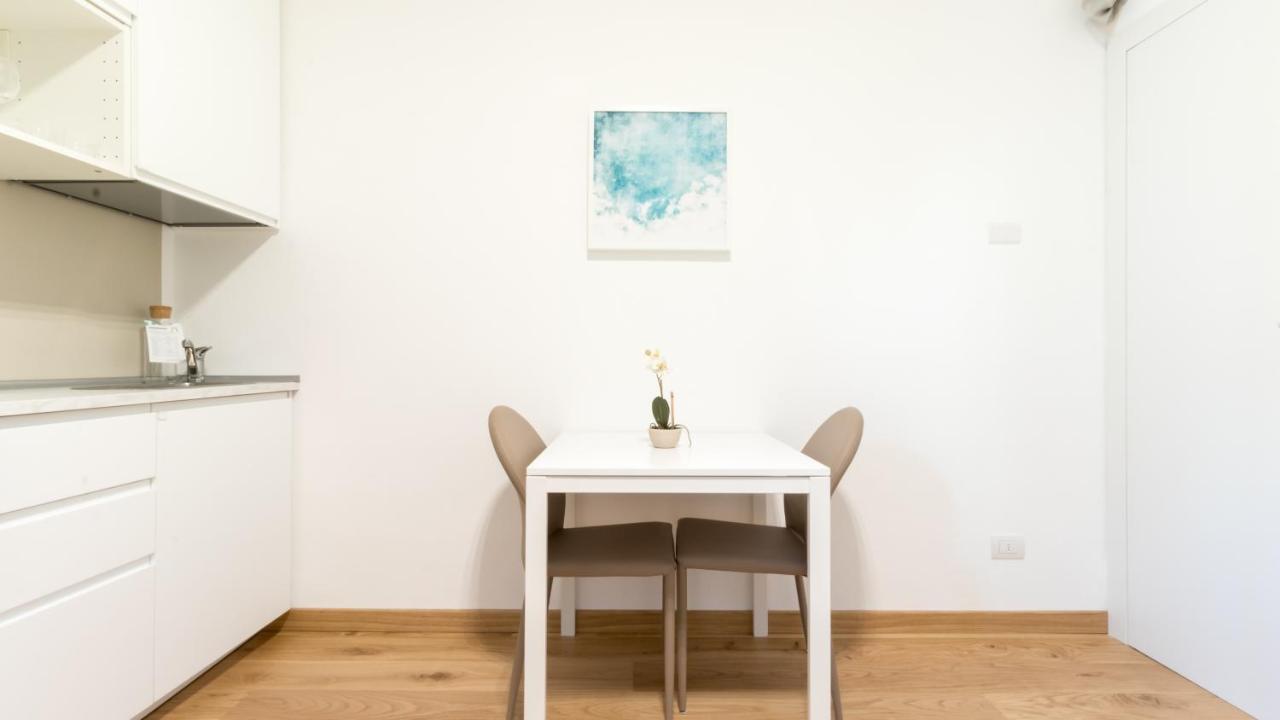 Italianway-De Cristoforis 5 Apartment Milan Bagian luar foto