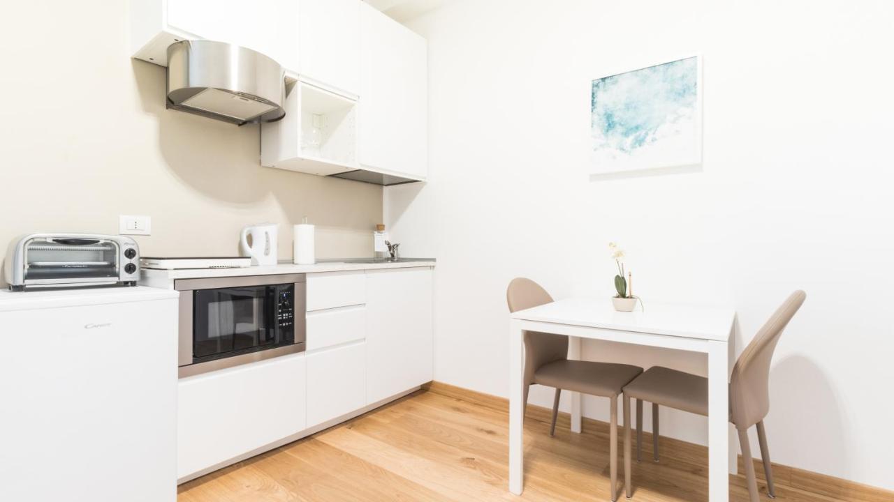 Italianway-De Cristoforis 5 Apartment Milan Bagian luar foto